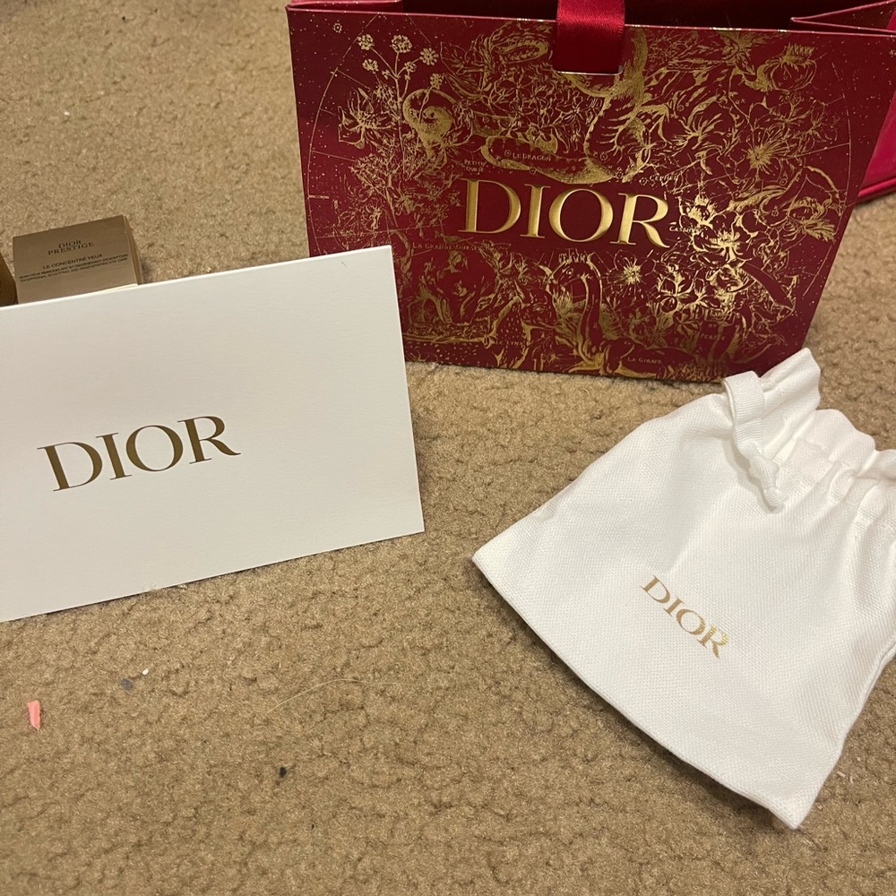 Boxes,gift bags and pouches.Dior,Chanel,Lancôme